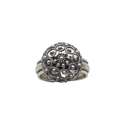 Ring, oksidert. Graffer  Ring, oksidert. Graffer