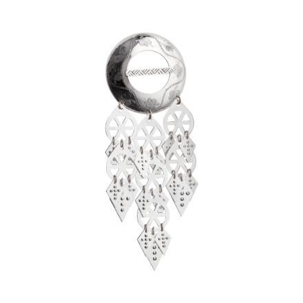 Trøndersølje stor, handgravert, oksidert. Nord-Trøndelag  Trøndersølje stor, handgravert, oksidert. Nord-Trøndelag