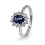 Halo diamantring i hvitt gull 14 kt med 0,36 ct W-Si & safir - 573001