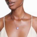 Swarovski smykke Idyllia pendant Flower, Blue, Rhodium plated - 5680013