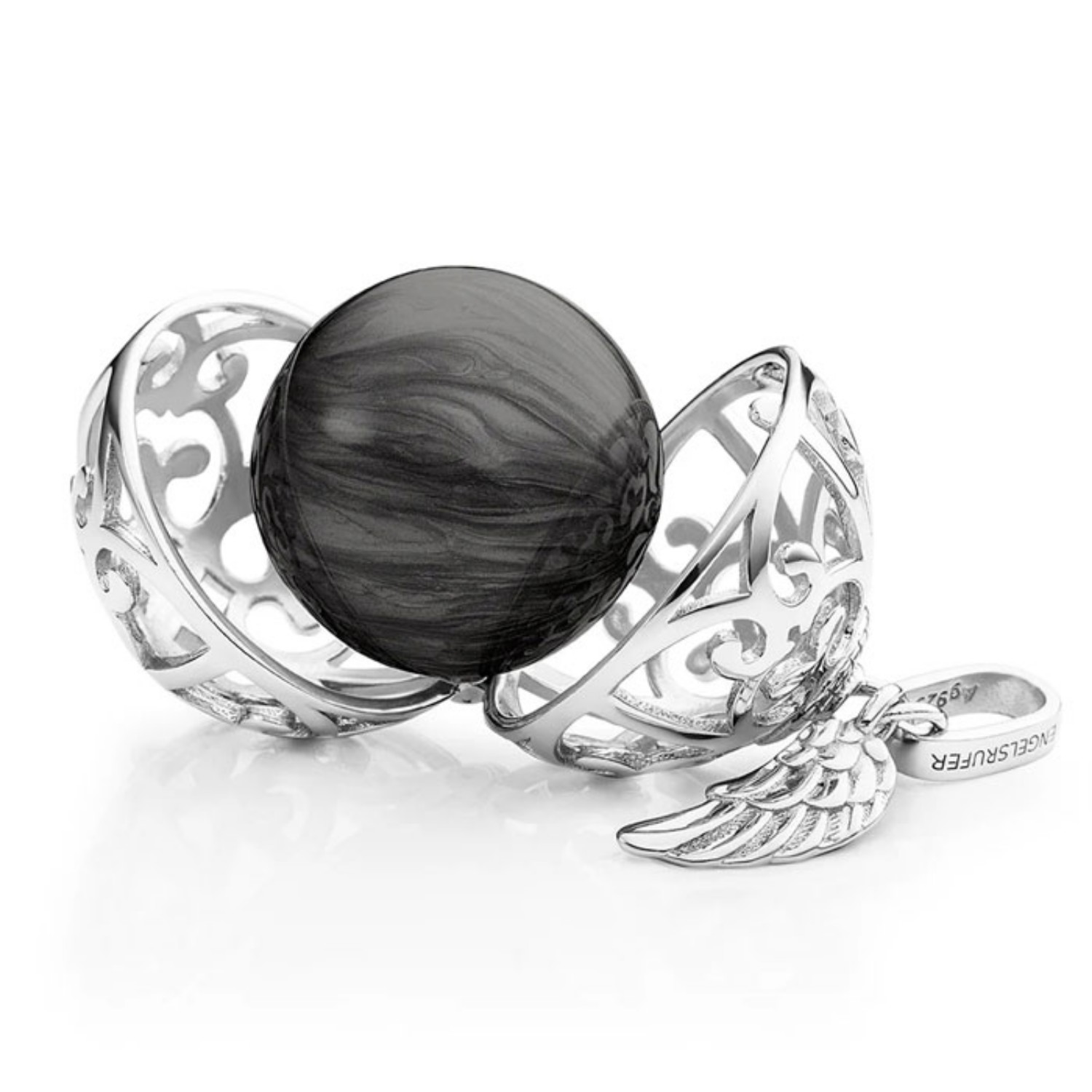 Sølvsmykke Englehviskeren 16x16 mm, med sort klangkule | Ole Aas