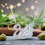 Bilde av Swarovski smykke Dancing Swan necklace Swan, White, Rhodium plated - 5514421