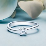 Diamantring forlovelsesring 0,25 ct i 14kt hvitt gull. Melina - 18011025