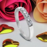 Bilde av Forlovelsesring diamantring Iselin 5x0,05 ct TW-Si i hvitt gull - 8505050