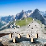 Øyrepynt, kvit/forgylt. Graffer - 251511