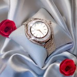 Bilde av Swarovski klokke Crystalline Aura watch Swiss Made, Metal bracelet, Gold tone, Champagne gold-tone finish - 5519456