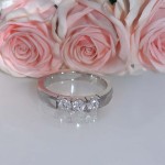Forlovelsesring diamantring Iselin 3x0,15ct TW-Si i hvitt gull - 8503015