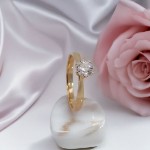 Forlovelsesring  med lab grown diamant 0,50 ct  River (E) VS i gult gull. Leticia - 18007050LG-gg