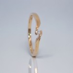 Diamantring i 14kt gult gull  med diamanter 0,03 ct TW-Si - coc5000316