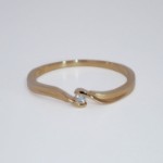 Diamantring i 14kt gult gull  med diamanter 0,03 ct TW-Si - coc5000316