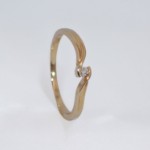 Diamantring i 14kt gult gull  med diamanter 0,03 ct TW-Si - coc5000316