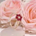 Diamantring med rubin og diamanter 0,03 ct W-Si - bur615219g