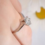 Forlovelsesring Gaia med Oval Lab Grown diamant i 1.00 ct og River (D) - VS1 - LG100gg