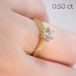 Forlovelsesring Margrete med Oval Lab Grown diamant i 0,40 ct og River (D) -VS1 - LAB1611640RVGU