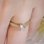 Forlovelsesring Margrete med Oval Lab Grown diamant i 0,50 ct og River (D) -VS1 - LAB1611650RVGU