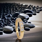 Forlovelsesring diamantring Iselin 3x0,10 ct TW-Si i gult gull - 85030100