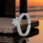 Forlovelsesring Margrete med Oval Lab Grown diamant i 0,50 ct og River (D) -VS1 - LAB1611650RVHV