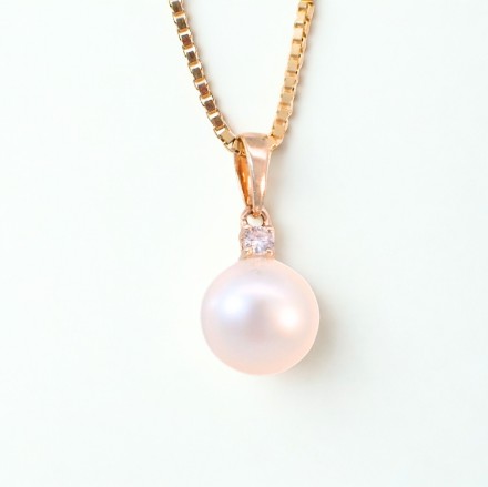 Diamantsmykke i 14kt gull med perle og diamant 0,35ct W-Si - coc4000147 Diamantsmykke i 14kt gull med perle og diamant 0,35ct W-Si - coc4000147