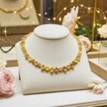 Swarovski collier Gema Tennis necklace Mixed cuts, Yellow, Gold-tone plated - 5718071