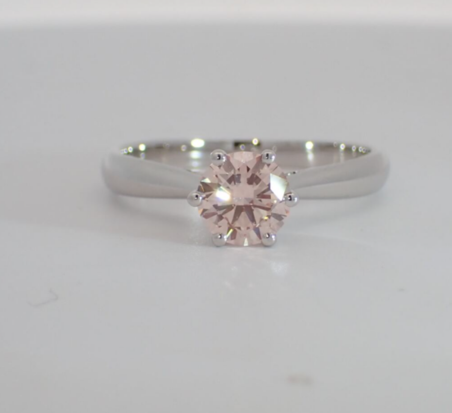 Forlovelesring med rosa Lab Grown diamant 0,70ct VS1. Leticia - 2510041222LG