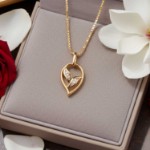 Diamantsmykke i gull med diamanter 0,038 ct W-Si - 234373