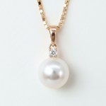 Diamantsmykke i 14kt gull med perle og diamant 0,35ct W-Si - coc4000147