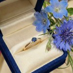 Gullring med safir og diamanter 0.05 ct TW-Si - coc5000547