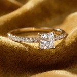 Forlovelsesring med Pricess cut  lab Grown diamant 2,00 ct. R-VS i 18kt gull - 1601-ru-prin-200-lab