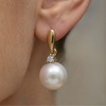 Diamantøredobber i gull med 0,02ct H/SI og perle - BUR721196