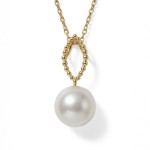 Gullsmykke med ferksvannsperle 9,5-10mm - Bur2090perle