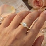 Swarovsk Stilla cocktail ring Round cut, Pavé, White, Gold-tone plated - 5642617