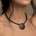 Smykke i bronse Slow. HILLESTAD - AB316