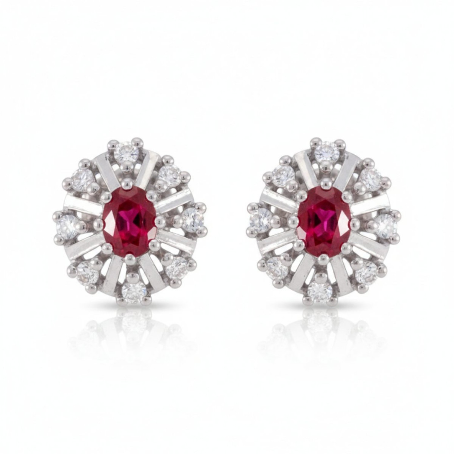 Diamantøredobber i gull 14kt med 0,12 ct W-SI og rubin-27012