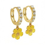 Kreoler i forgylt sølv med cirkonia og smørblomst. LIV - 701509