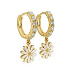 Kreoler i forgylt sølv med cirkonia og hvit prestekrage. LIV - 701303