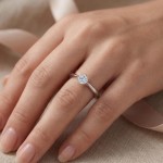 Enstens diamantring Aida med 0,70 ct i 14kt gull. TW-Si. -18016070