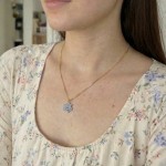 Smykke i forgylt sølv Blå forglem-meg-ei. LIV - 860602