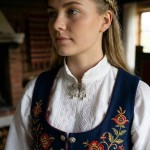 Halssølje, oksidert. Graffer