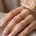 Bilde av Iselin alliansering 585/14 karat gult gull med 5x0.05 ct TW-Si - 85050500